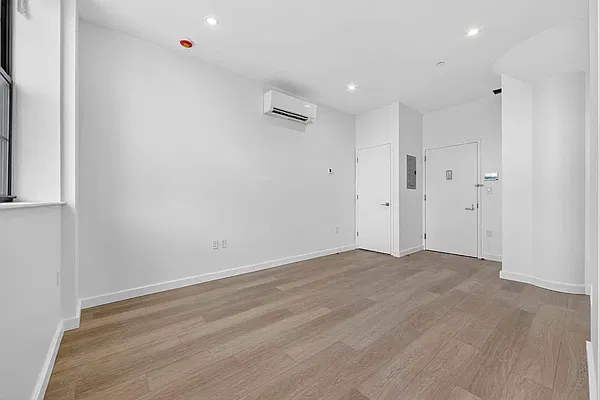 Living room, photo 3