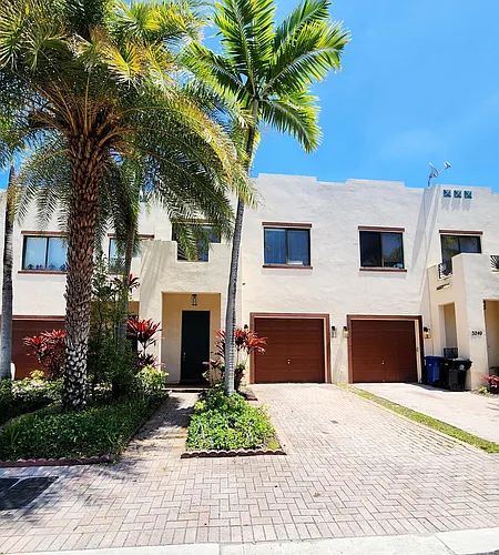3238 SW 16th Ter #3238 Photo 1