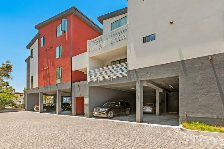 6619 Linda Vista Rd #6 — Photo 27