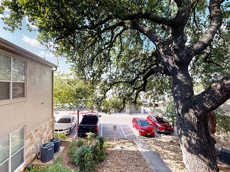 Barton Creek Landing — Photo 70