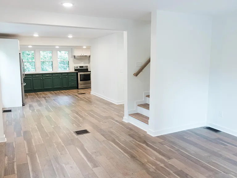 25 Lawn St — Photo 9