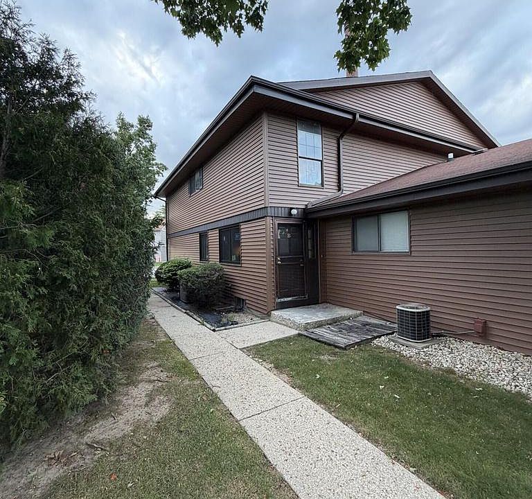 1st image of 6972 N Raintree COURT #B