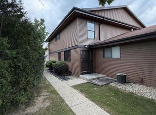 Raintree, Milwaukee, WI 53223