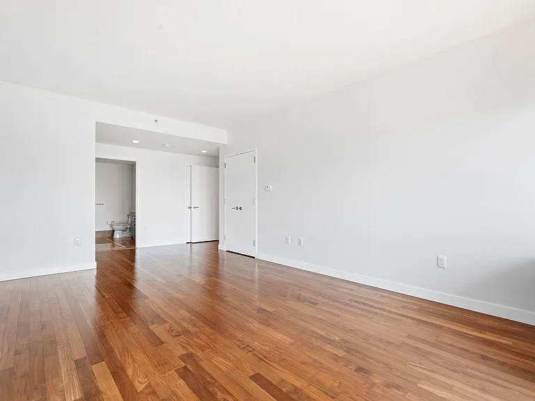 25 Hudson St #805 — Photo 21