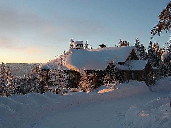 Ski-in ski-out Big Sky or YC