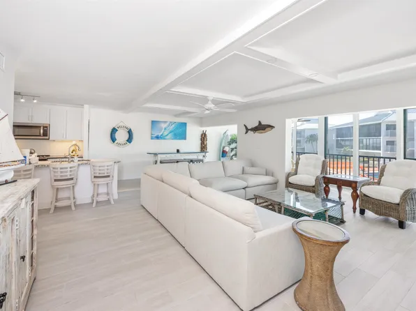 1341 Middle Gulf Dr Unit 1A, Sanibel, FL 33957