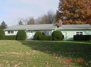 20 Grove Rd, Schaghticoke, NY 12154