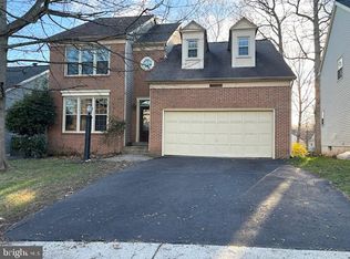 5814 Deer Pond Rd, Centreville, VA 20120