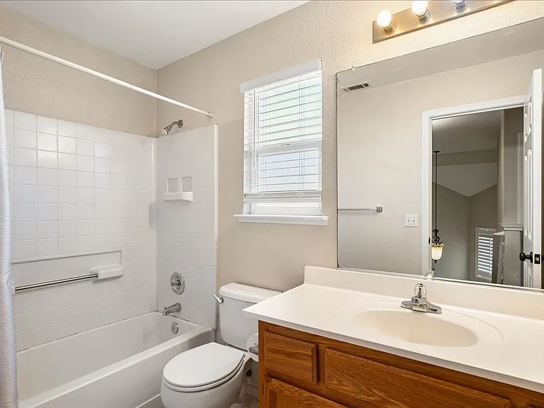 1002 Bay Terrace Dr — Photo 18