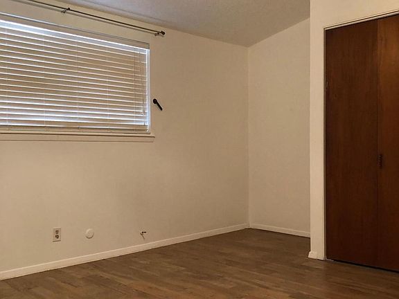 5th image of 3620 Skyline Ave