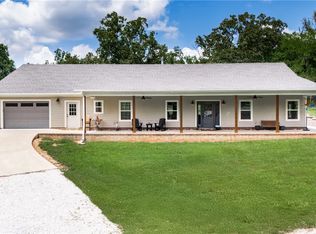 17706 Beav O Rama Rd, Fayetteville, AR 72703