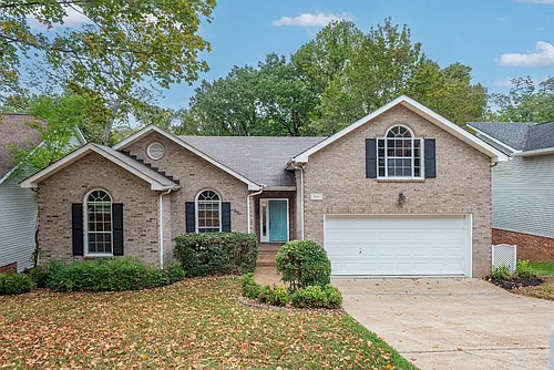 629 Magnolia Ln Photo 1