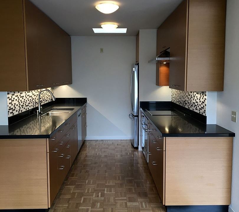 1st image of 707 Castro St APT 3