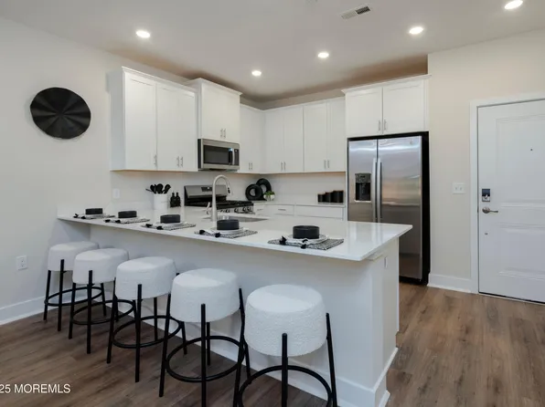 30306 Radford Court, Monroe, NJ 08831