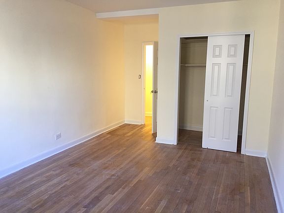 2nd image of 4325 43rd St APT 005C