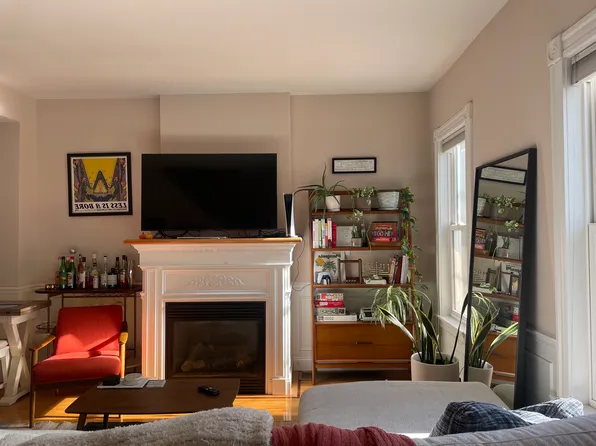 3 Wyatt Cir, Somerville, MA 02143