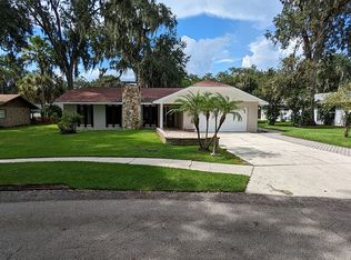 111 Oak Sq S, Lakeland, FL 33813