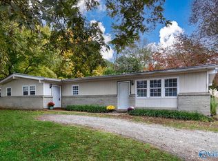 2212 Old Blue Spring Rd NW, Huntsville, AL 35810