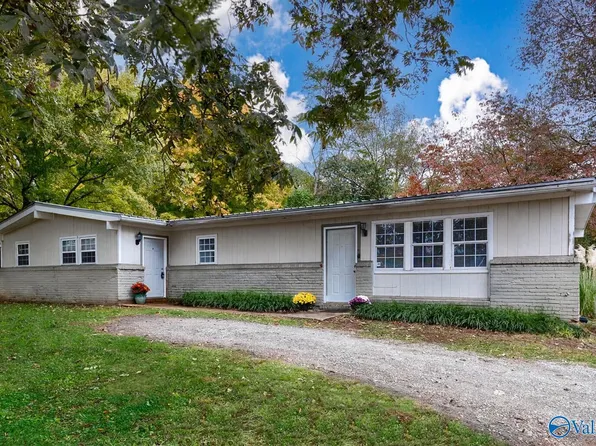 2212 Old Blue Spring Rd NW, Huntsville, AL 35810