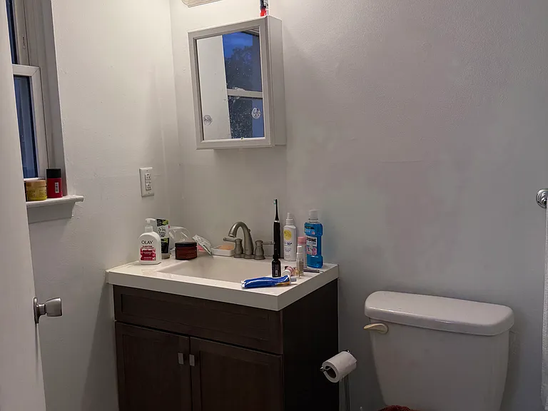 61D White St #D — Photo 11