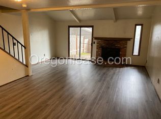 317 S 40th Pl APT C, Springfield, OR 97478