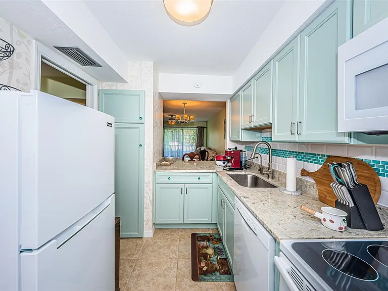 2117 Lakewood Club Dr S #K — Photo 12