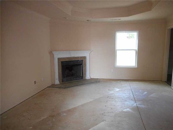 2nd image of 6404 SW Meadow Well Ave