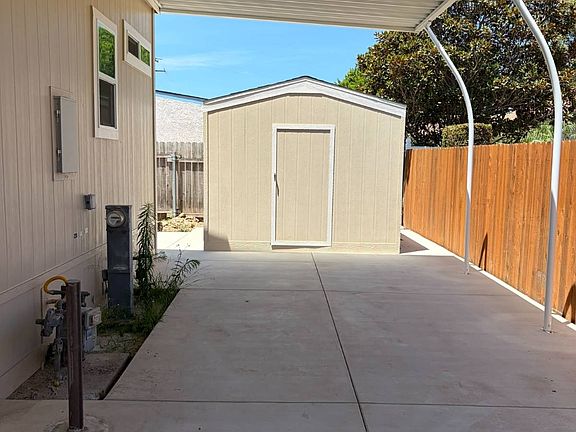 3rd image of 2475 Apple Ln #129