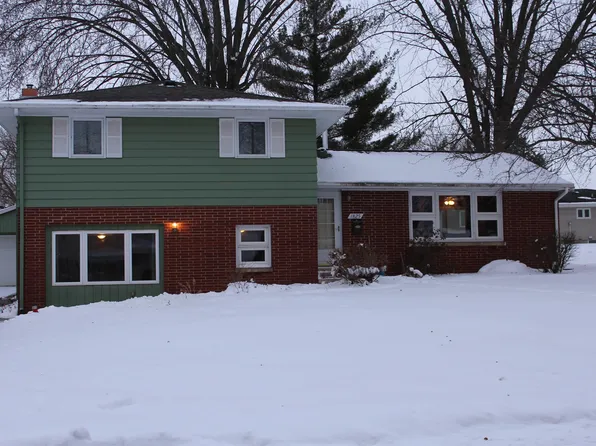 1825 1st Ave NW, Waverly, IA 50677