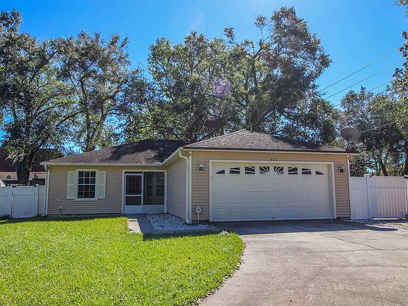 3rd image of 902 Sheeler Oaks Dr