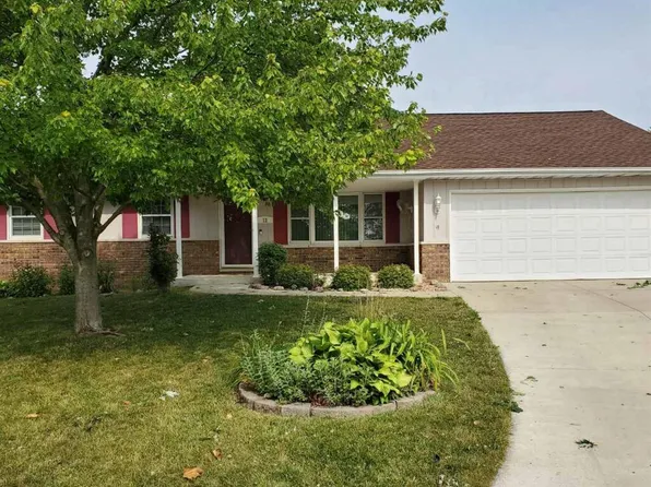 12 Oxford Ct, Washington, IL 61571