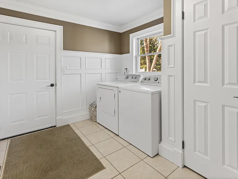 Horizon Dr — Photo 17
