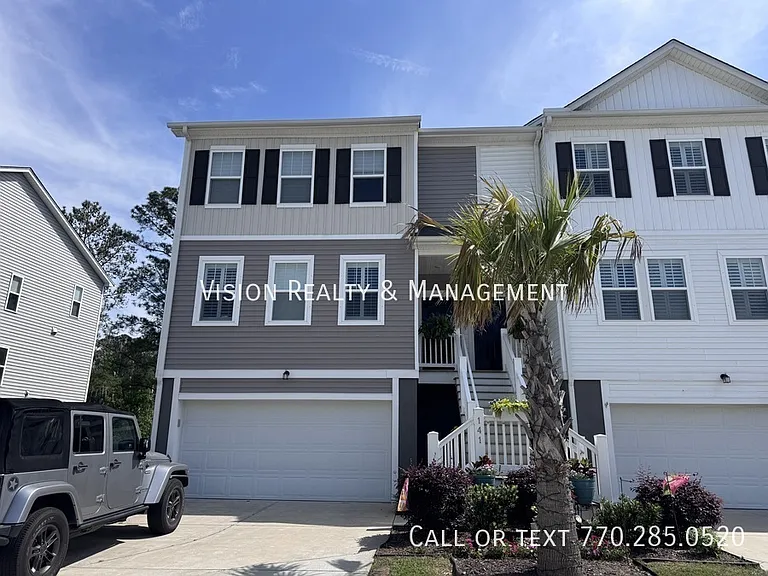141 Winding River Dr — Photo 2