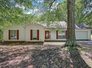 149 Elk Grove Dr, Auburn, GA 30011