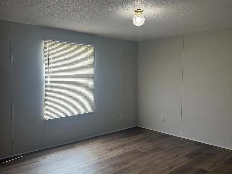Unit Photo