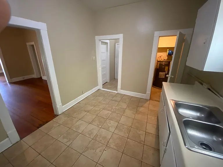 4007 Holly Ave — Photo 8