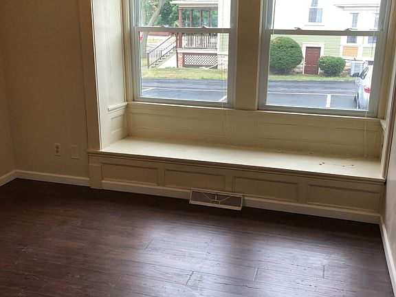 5th image of 208 S Arch St #A