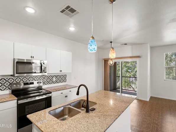 2304 E HIDALGO Avenue, Phoenix, AZ 85040