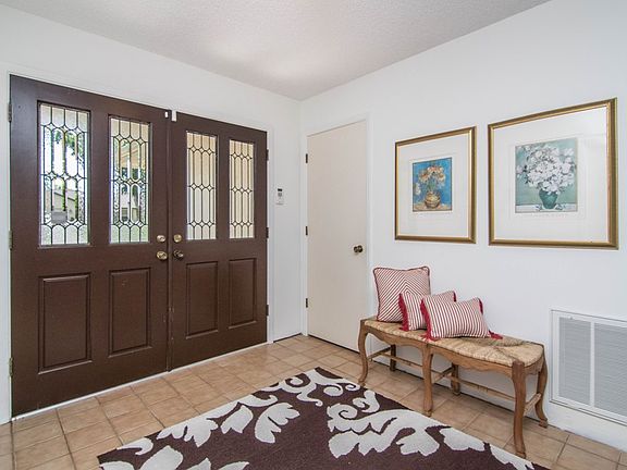 2nd image of 3110 Glenwood Ct