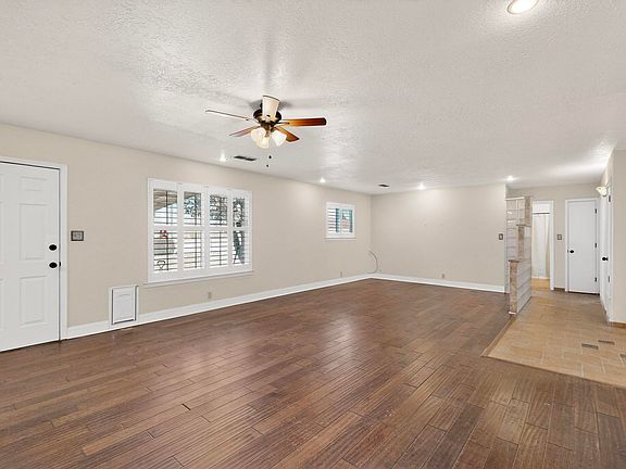4th image of 6500 Martin Ct NE