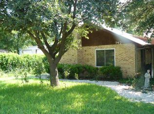 742 S Getty St, Uvalde, TX 78801