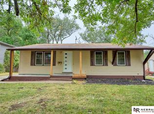5527 N 66th St, Omaha, NE 68104