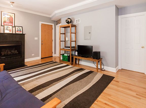 5th image of 910 W Agatite Ave #1