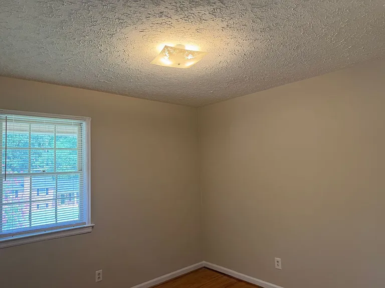 64 Maybrook Dr — Photo 13