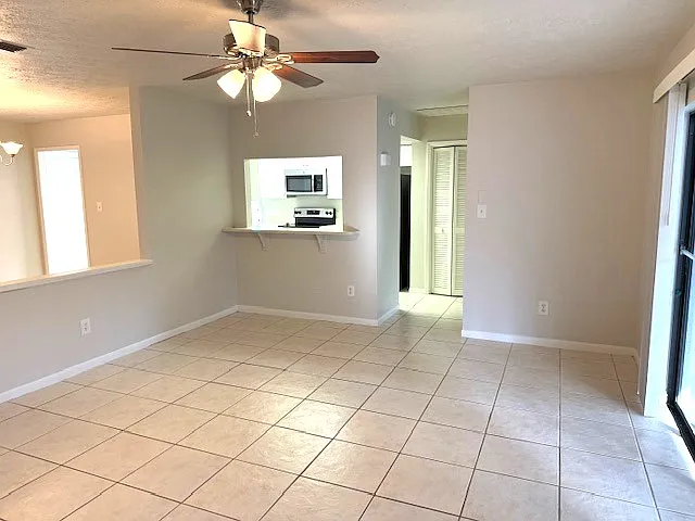 5012 Country Hills Dr — Photo 8