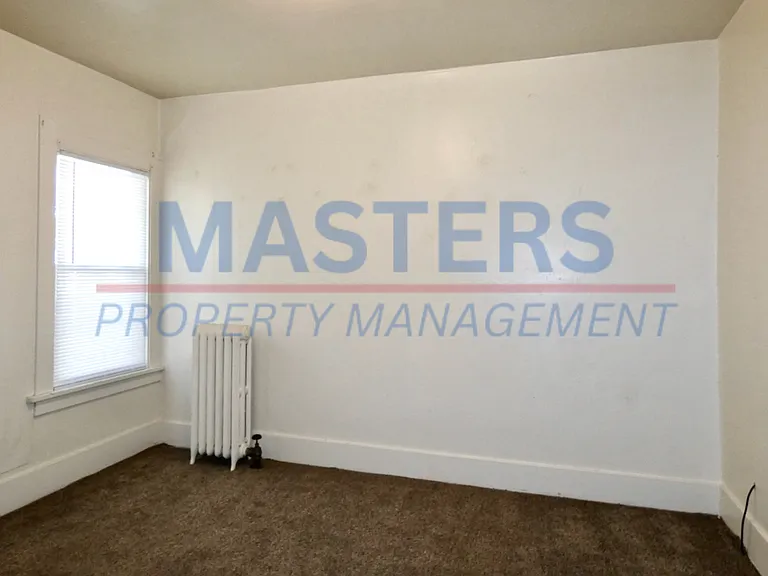 4113 N Lockwood Ave — Photo 22