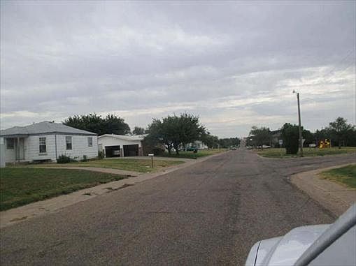 2nd image of 1426 Boyd St