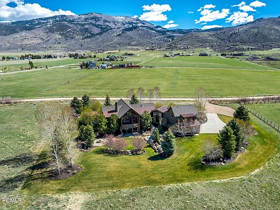 2nd image of 2579 Splendor Valley Rd