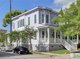415 E Waldburg St, Savannah, GA 31401