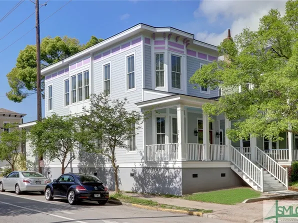 415 E Waldburg Street, Savannah, GA 31401